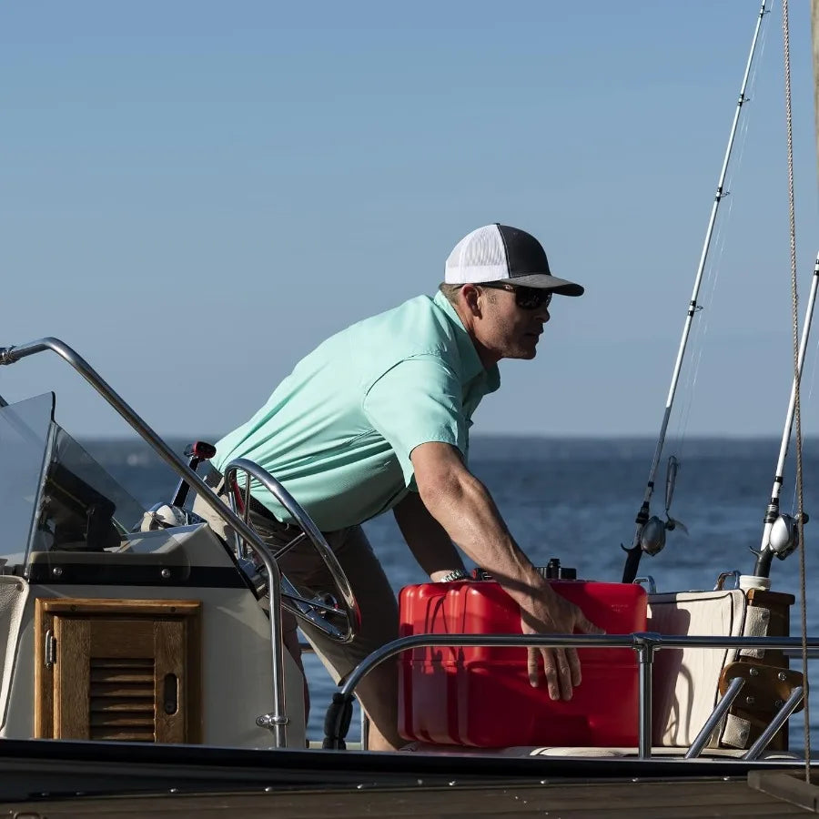 Scepter Portable Marine Gas Can with 2-Way Vented Cap and Fuel Gauge