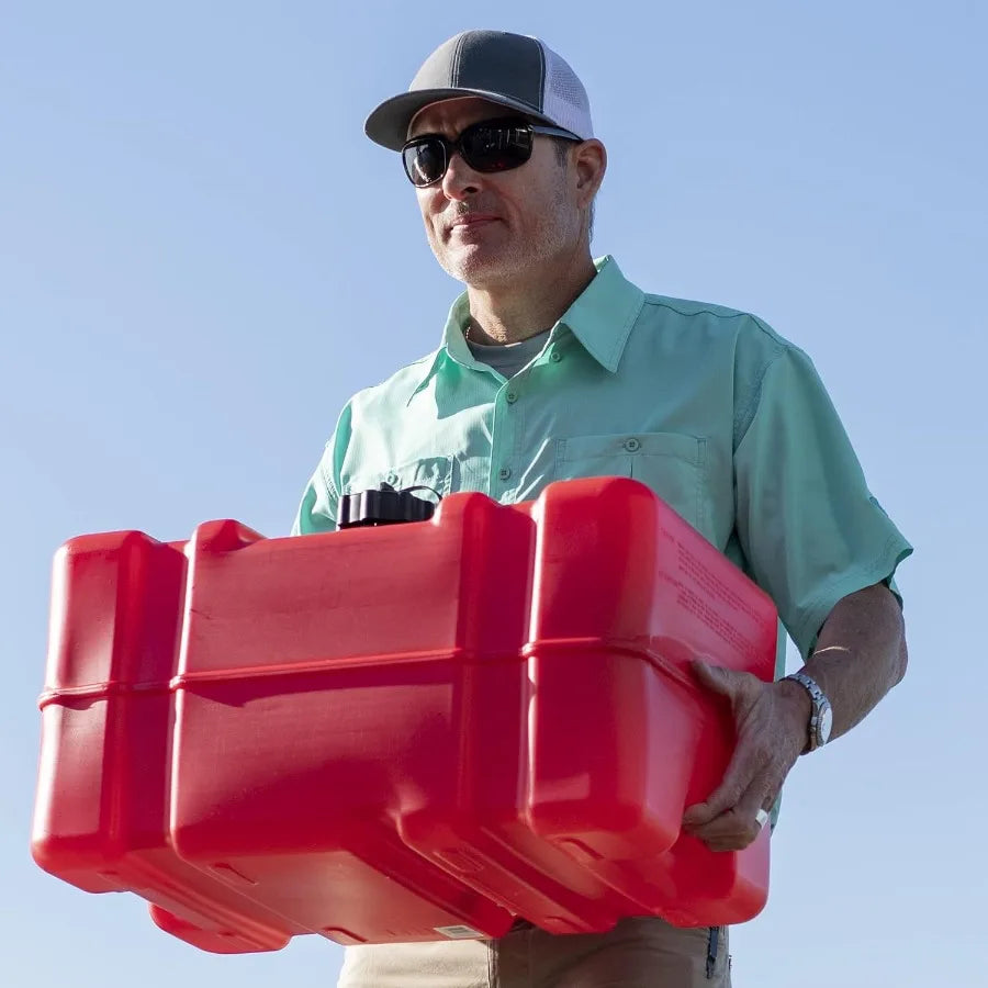 Scepter Portable Marine Gas Can with 2-Way Vented Cap and Fuel Gauge